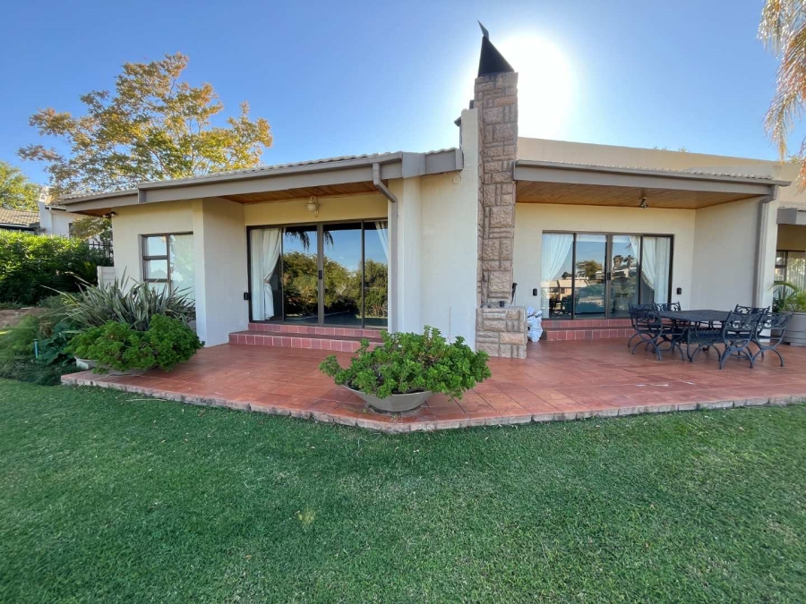 4 Bedroom Property for Sale in Keidebees Northern Cape